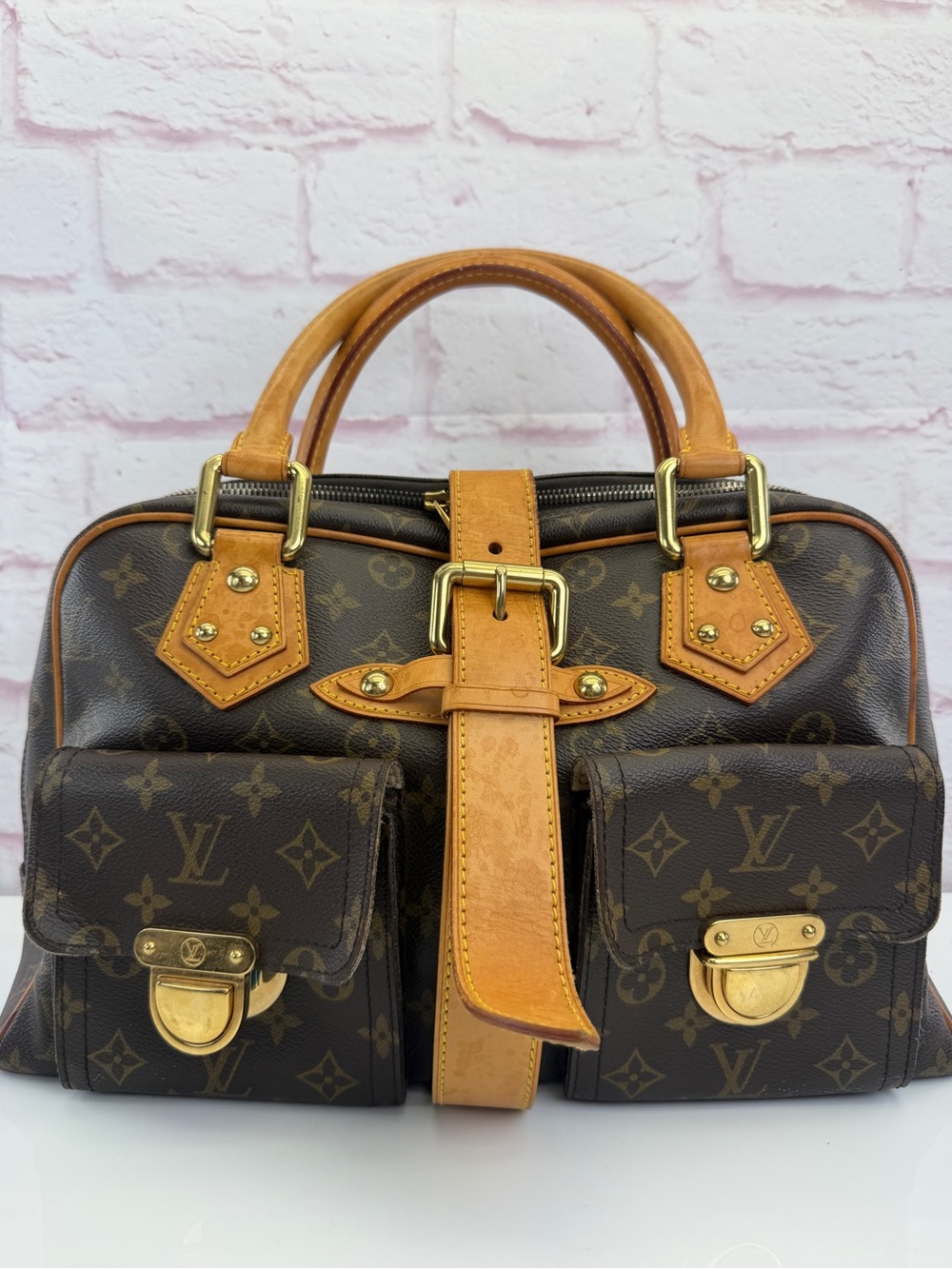 LOUIS VUITTON Monogram Canvas Manhattan GM Bag